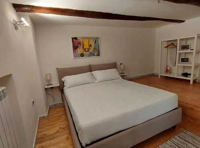 Mar Home